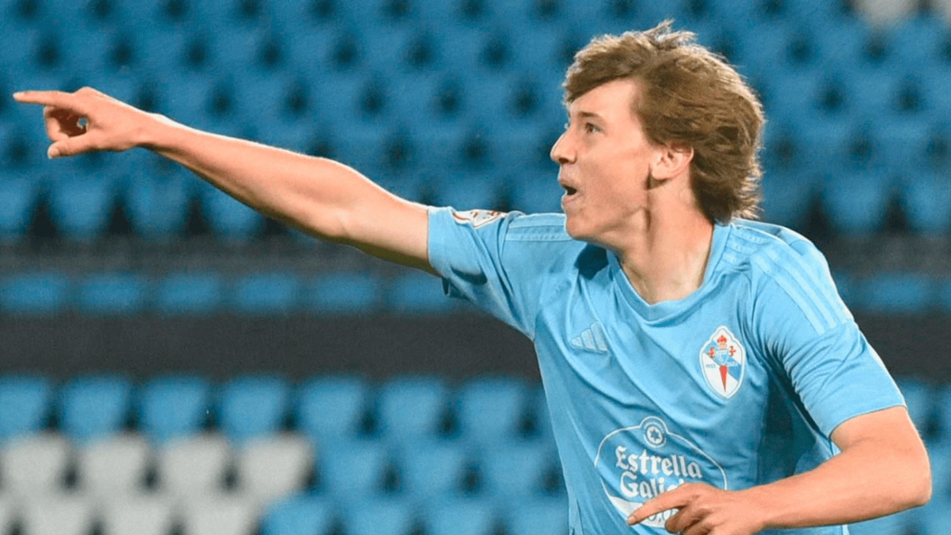  Celebración del gol de Fer López.