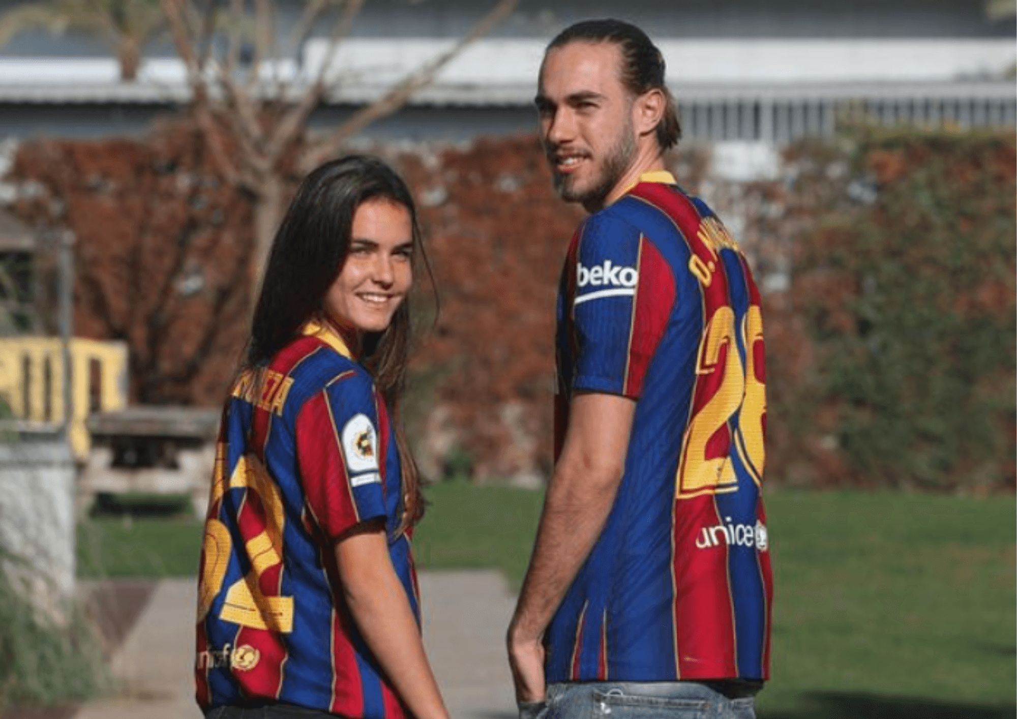  Óscar Mingueza y su hermana, Ariadna Mingueza en el FC Barcelona.