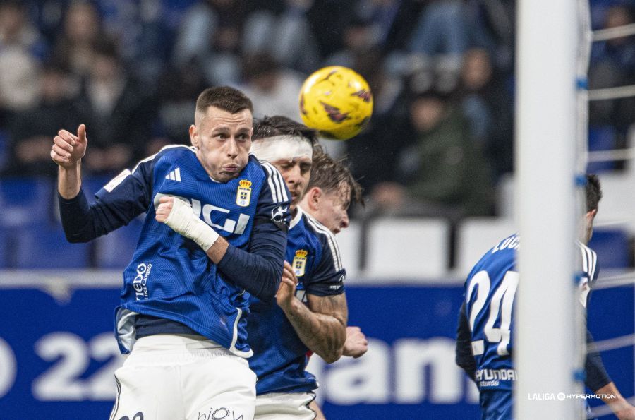 Dubasín, durante el Real Oviedo - Amorebieta (Foto: LaLiga). Dubasín, durante el Real Oviedo - Amorebieta (Foto: LaLiga).