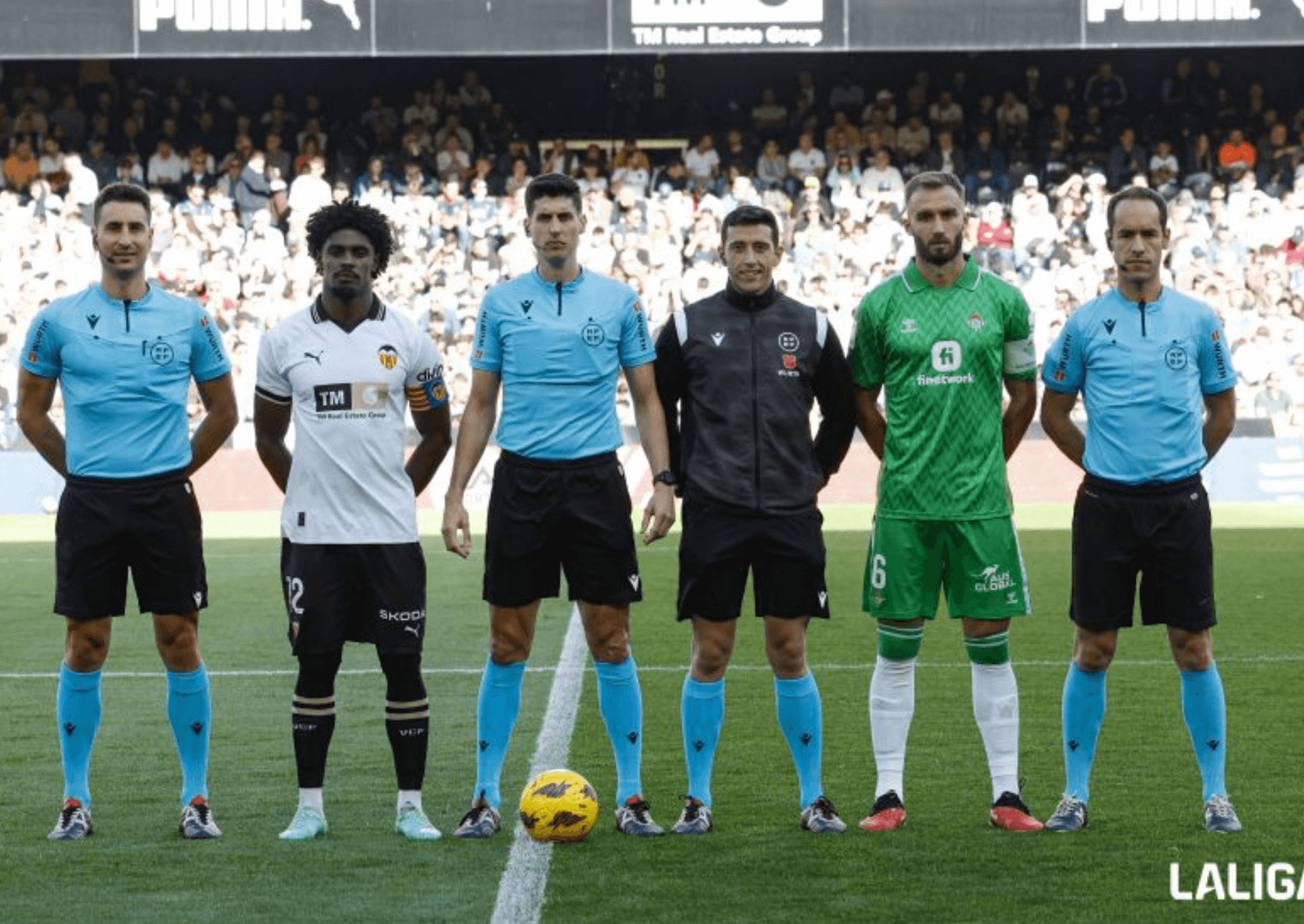 El árbitro Busquets Ferrer