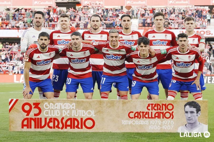  El homenaje a Ángel Castellanos en el once titular del Granada CF.