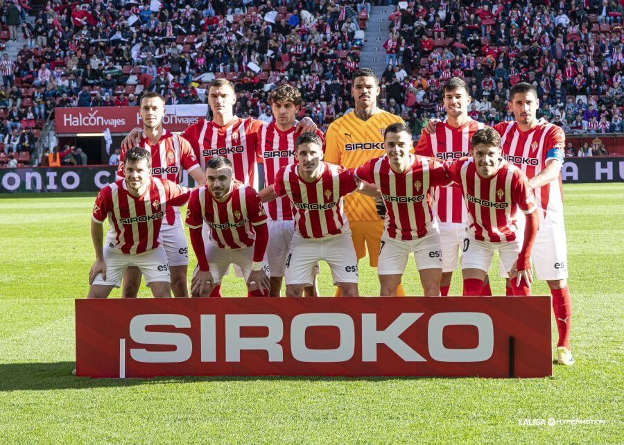 El once titular del Sporting para medirse al Racing Ferrol.