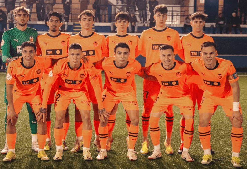 El once titular del VCF Mestalla ante el CE Europa.