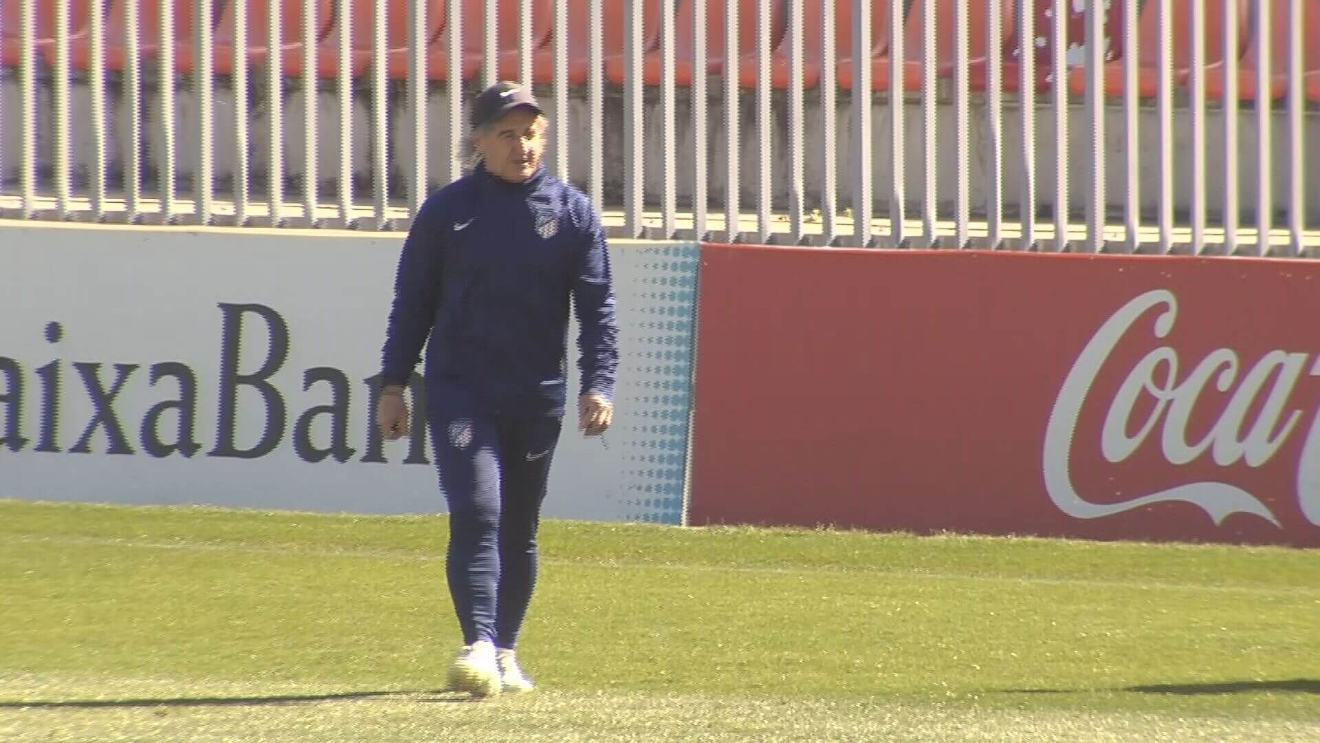 El Profe Ortega durante el entrenamiento del Atlético de Madrid
