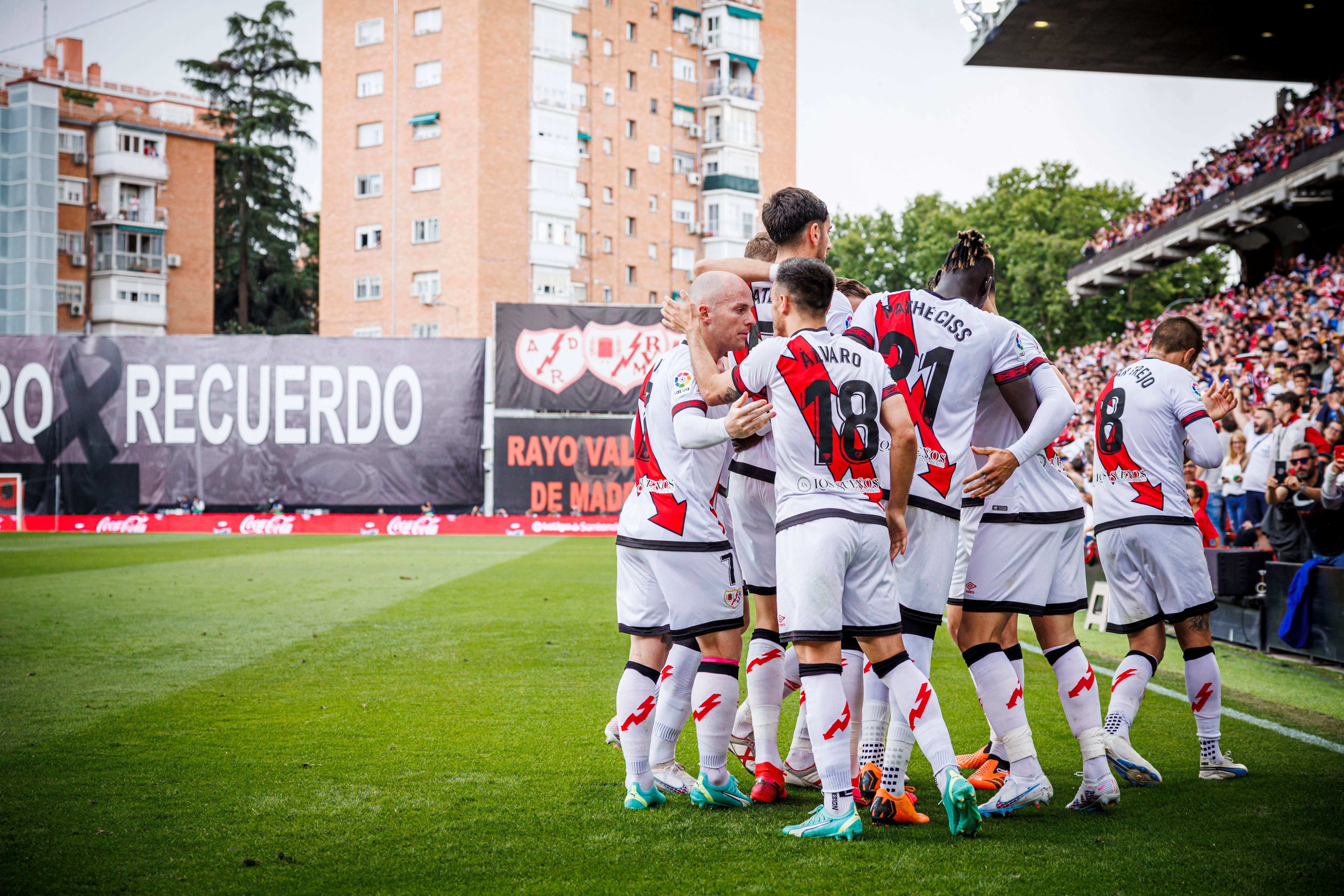  El Rayo Vallecano celebrando un gol