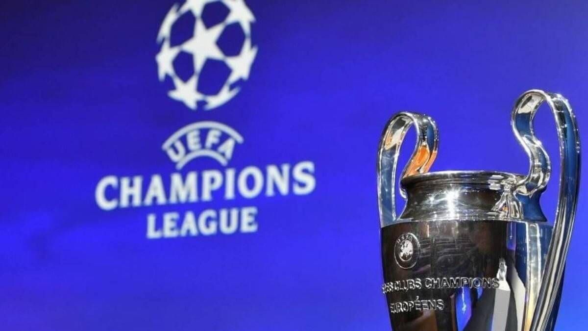  El trofeo de la Champions League, en un sorteo.