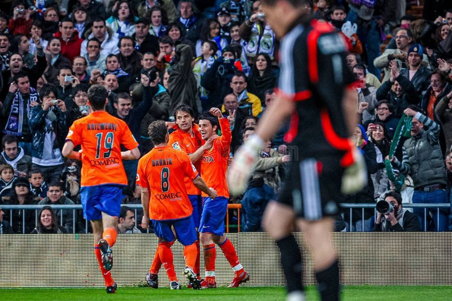  El Valencia CF celebrando un gol en el Bernabéu en 2008