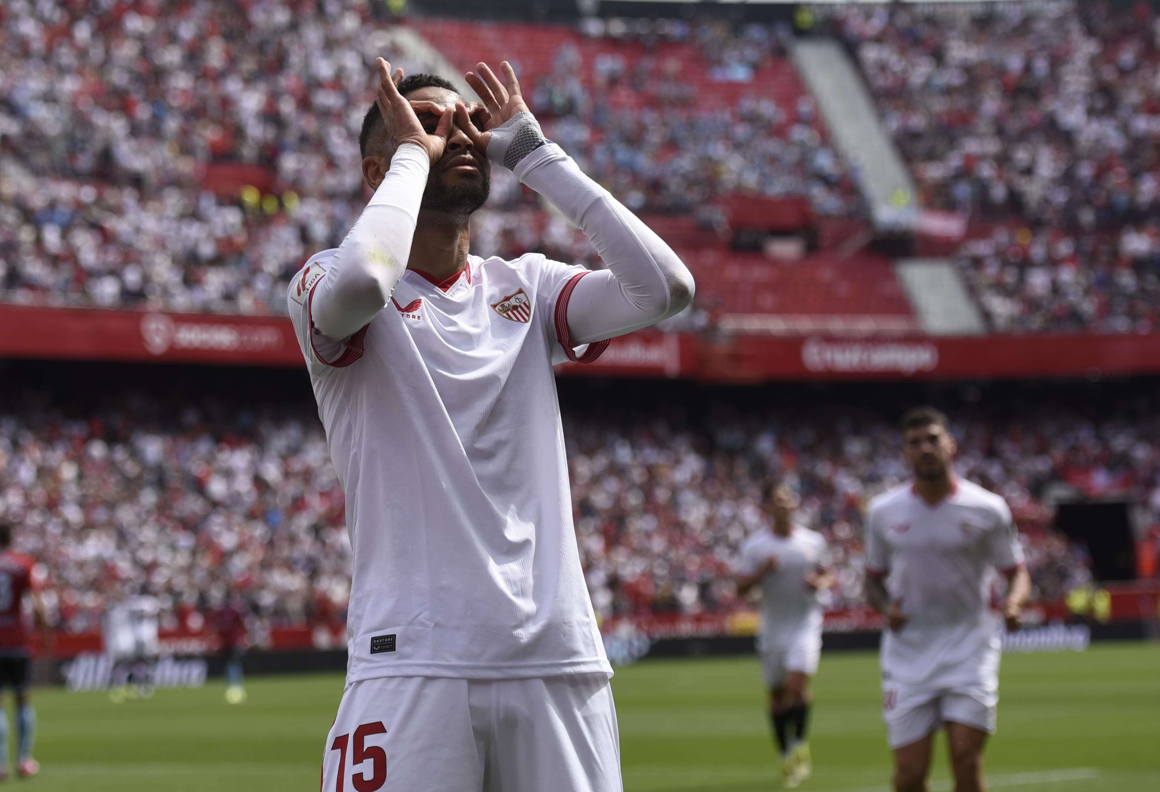  En-Nesyri celebra su gol al Celta.