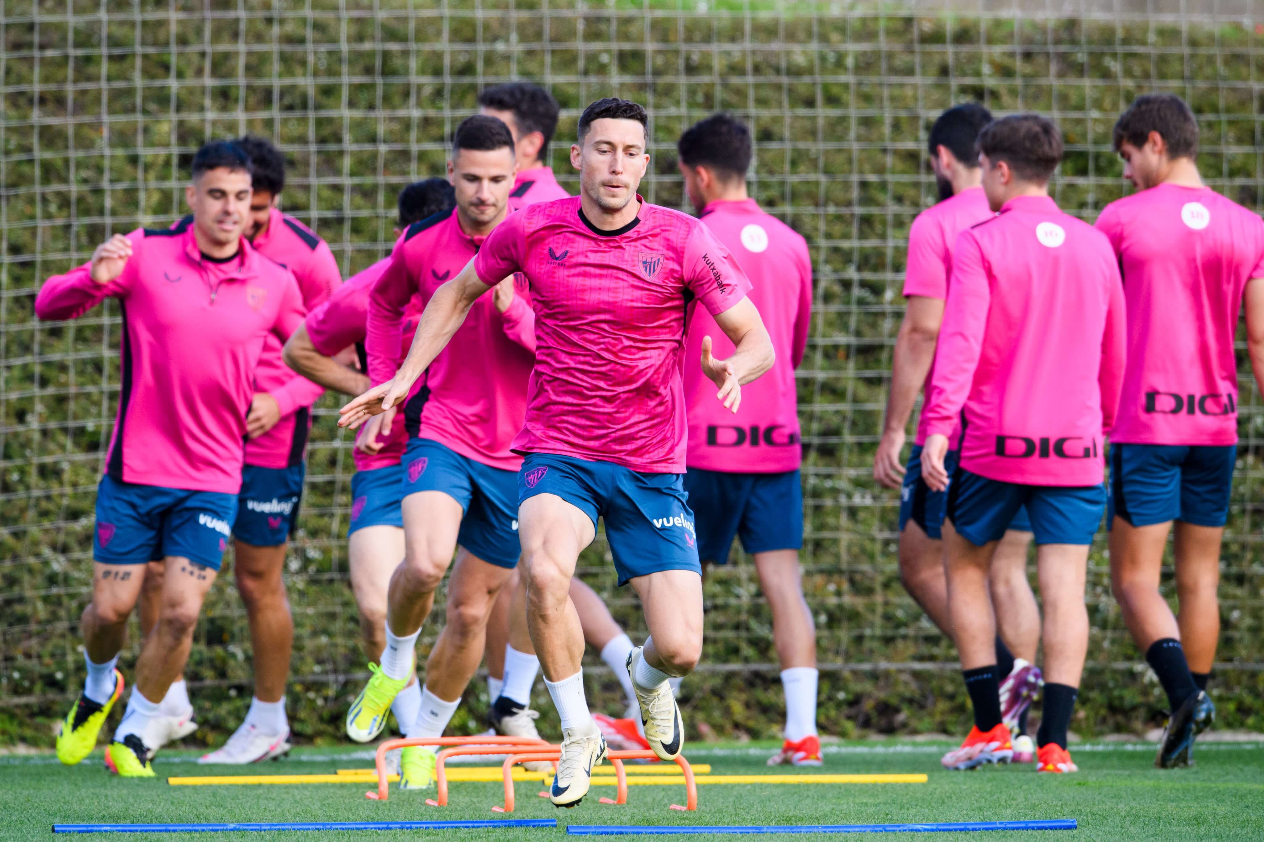  Entrenamiento del Athletic de Ernesto Valverde en Lezama antes de medirse a los navarros en San Mamés.