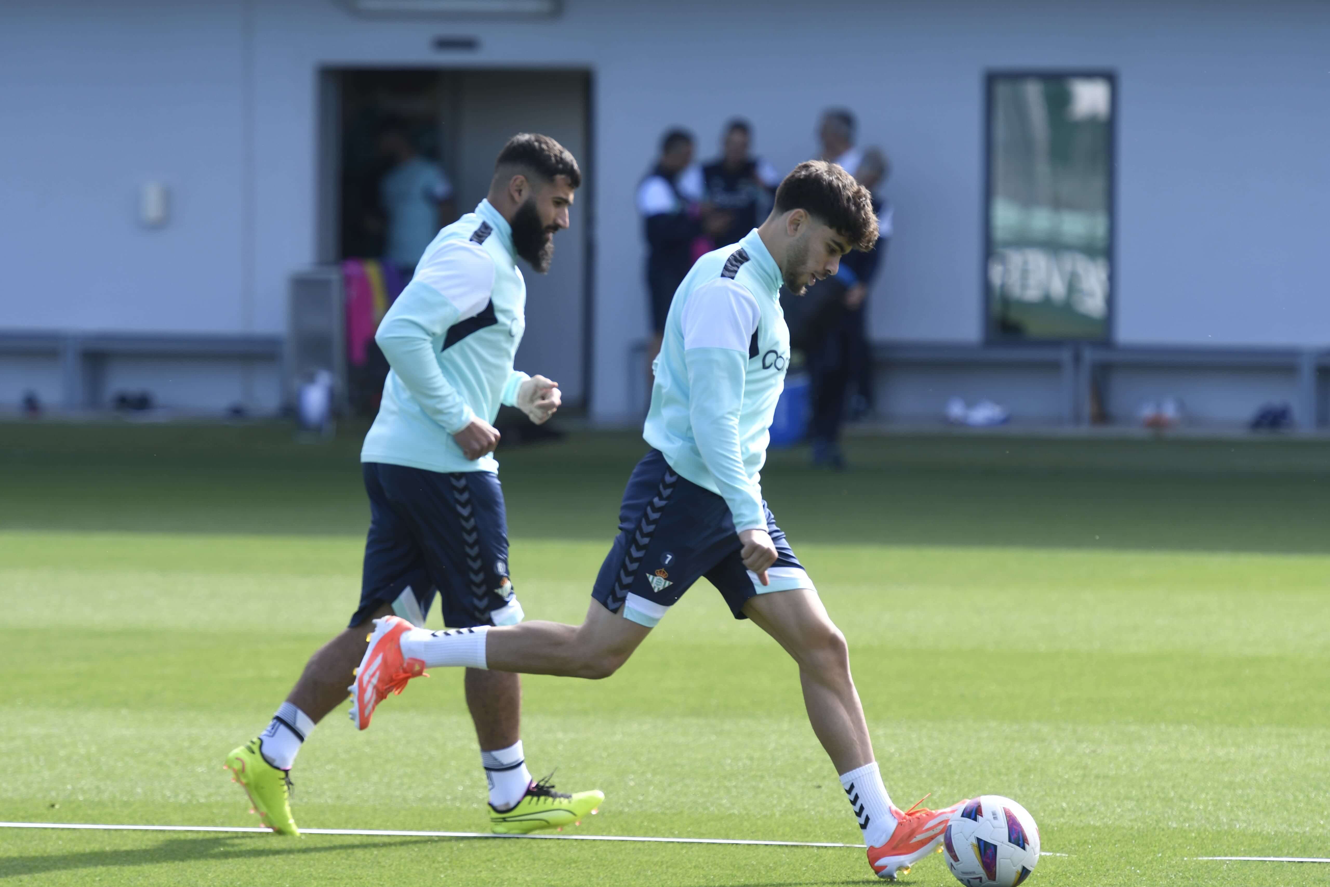  Entrenamiento del Betis tras el derbi ante el Sevilla.