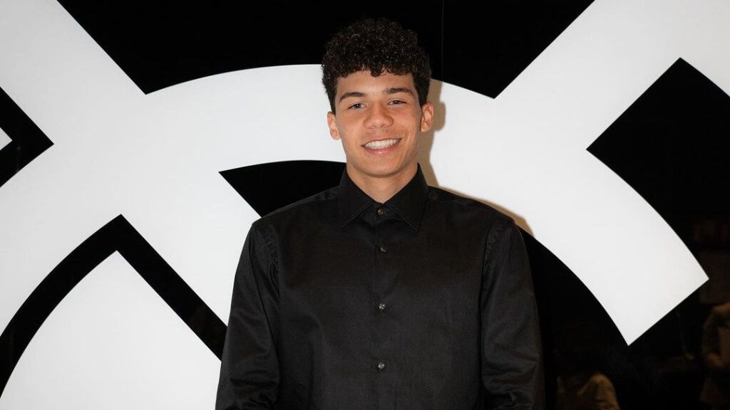  Enzo Alves, renovado con el Real Madrid (Fuente: @enzoalvesv)