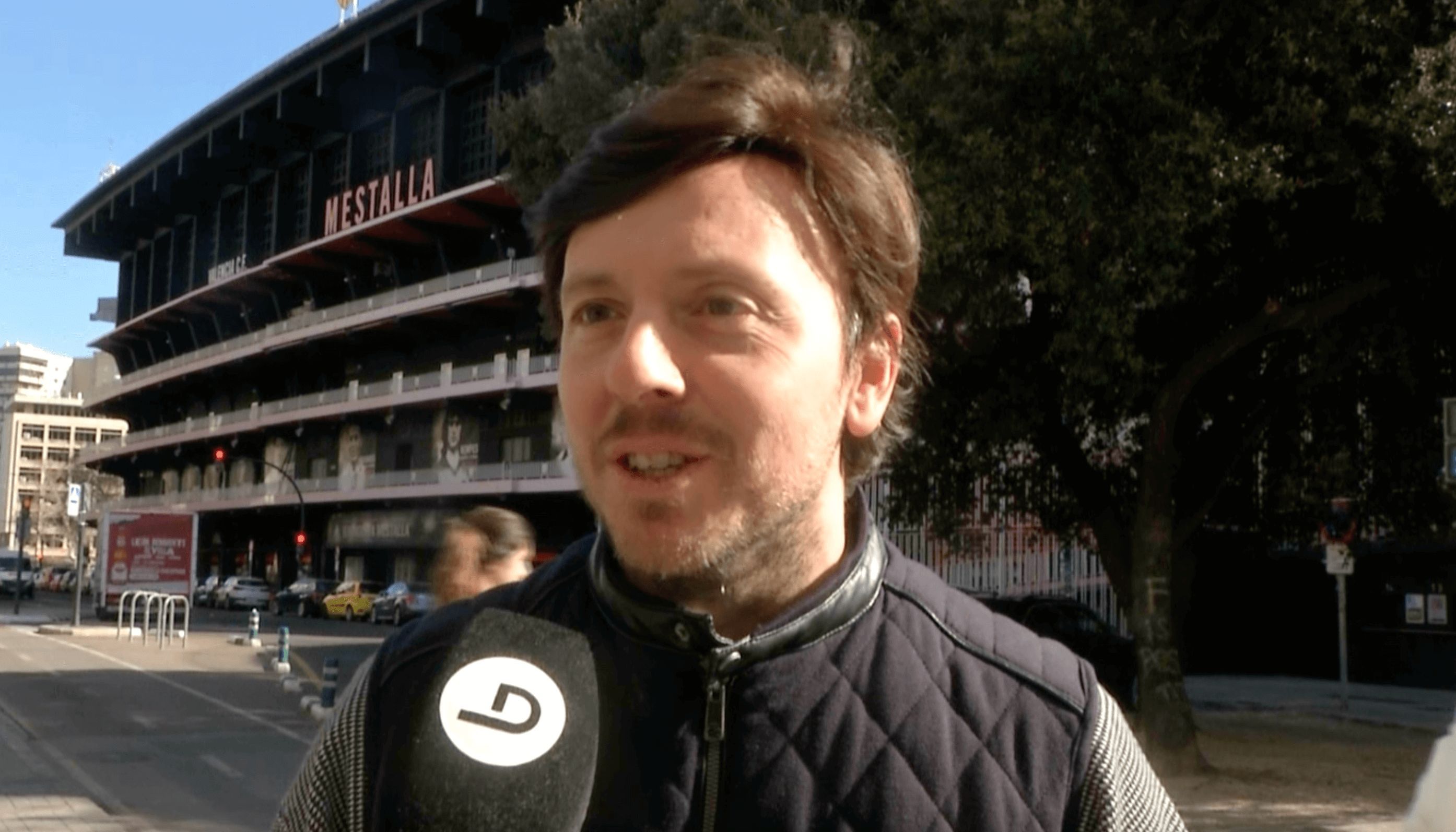  Eugenio, un italiano de vacaciones por Valencia.