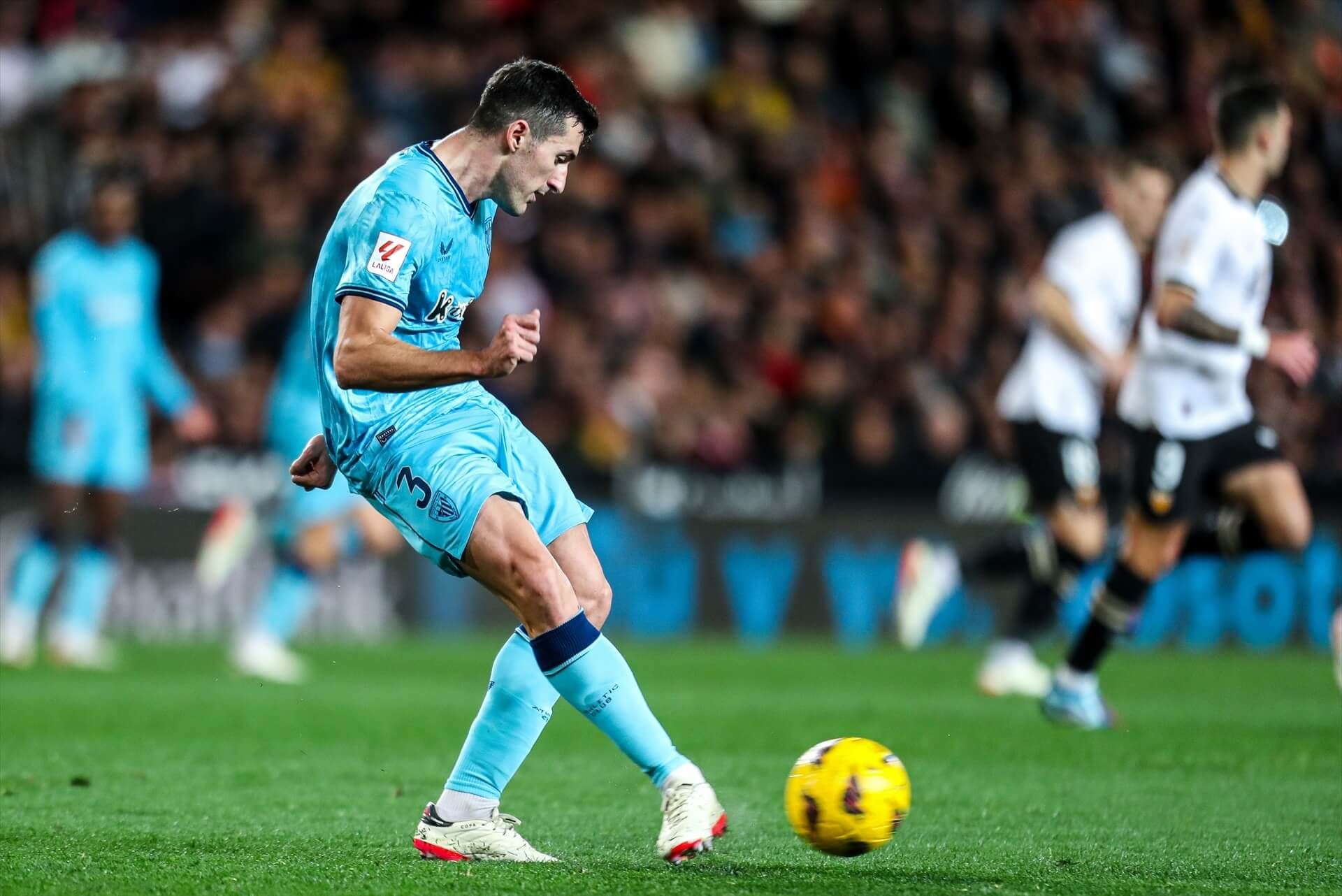 Dani Vivian en el Valencia - Athletic