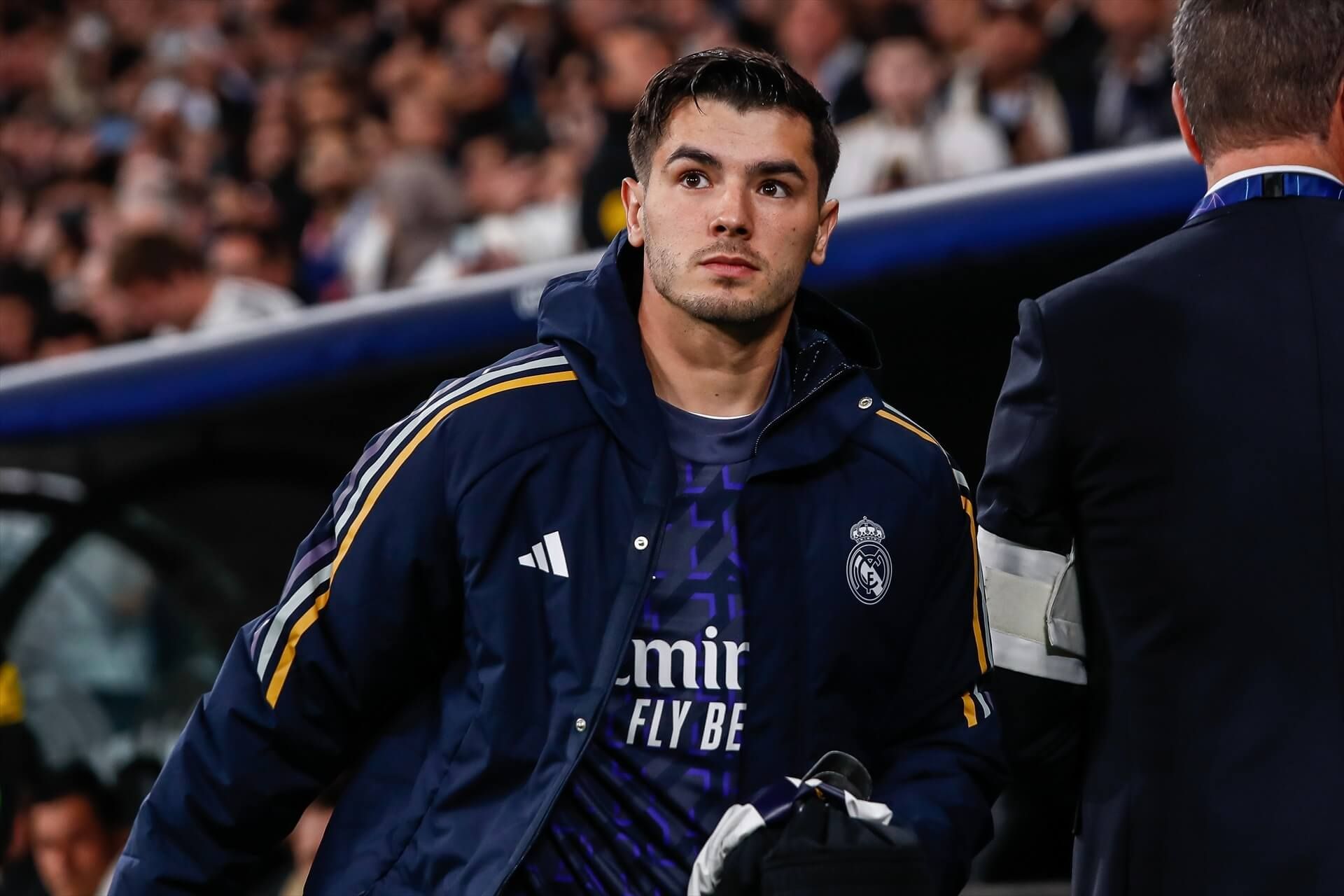 Brahim Díaz antes de un partido del Real Madrid en el Santiago Bernabéu