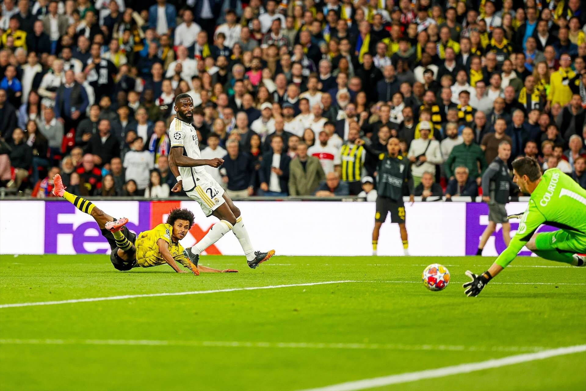  Thibaut Courtois en una acción de la final de la Champions