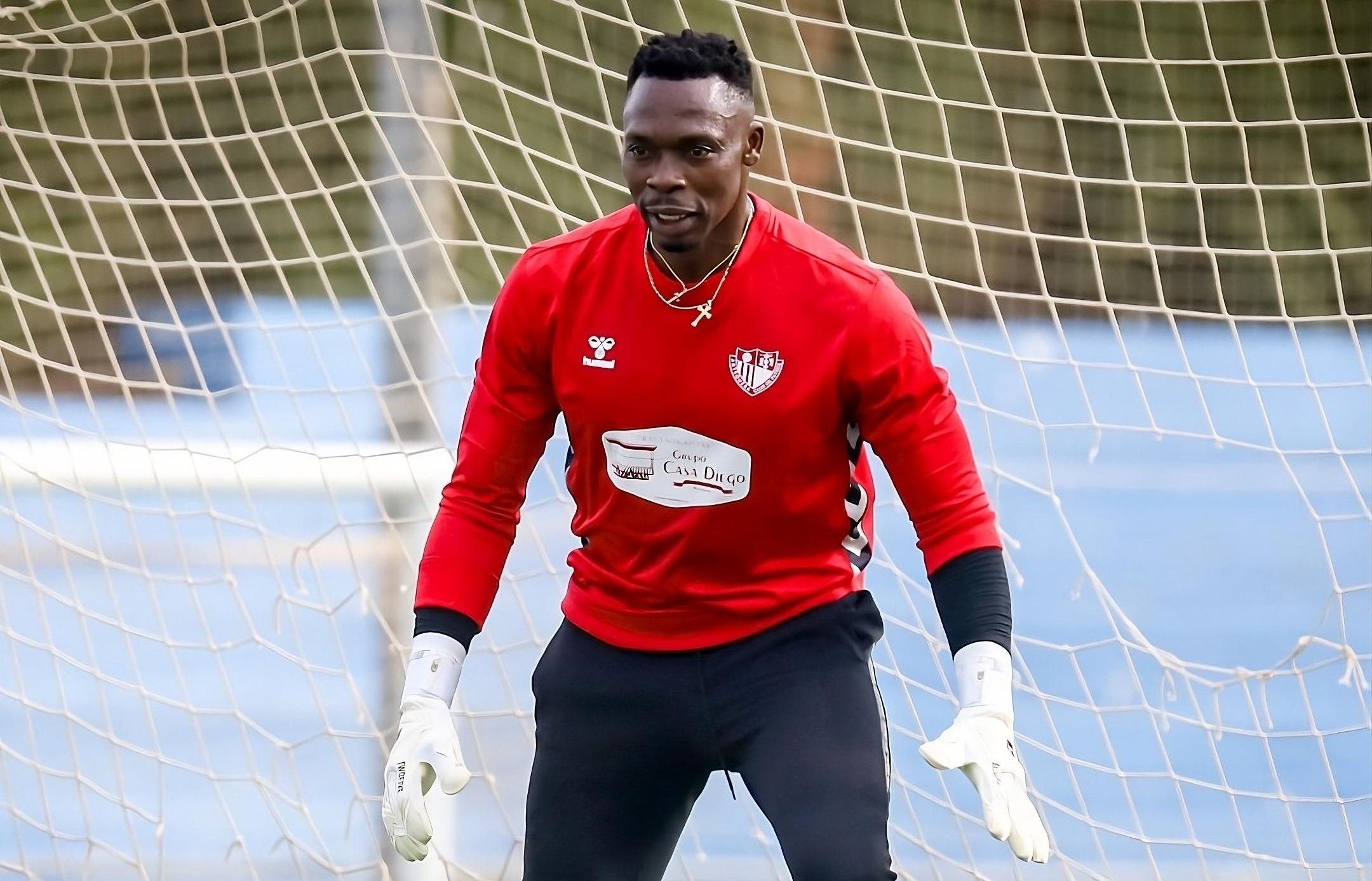  Carlos Idriss Kameni, en el Antequera.