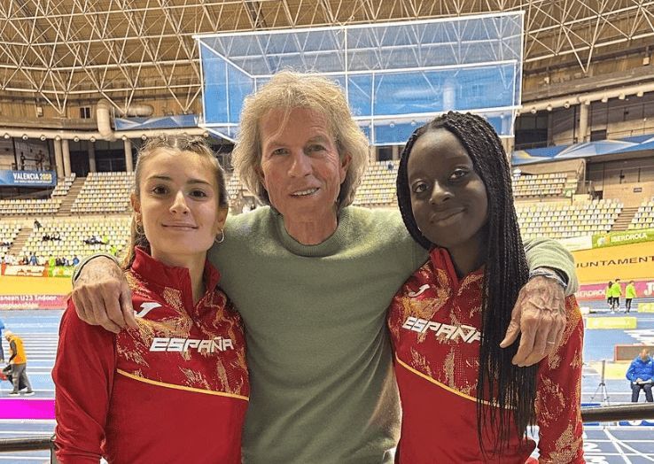 Rafa Blanquer, en el centro, alma mater del Valencia Club de Atletismo
