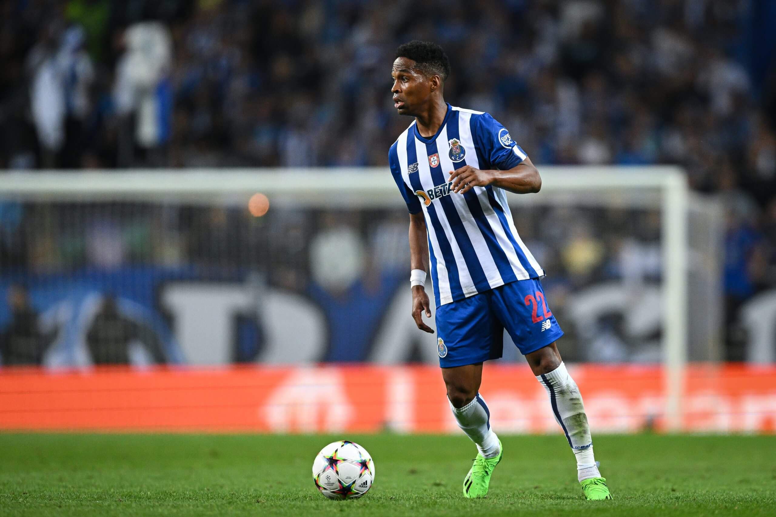  Wendell, en un partido en Portugal