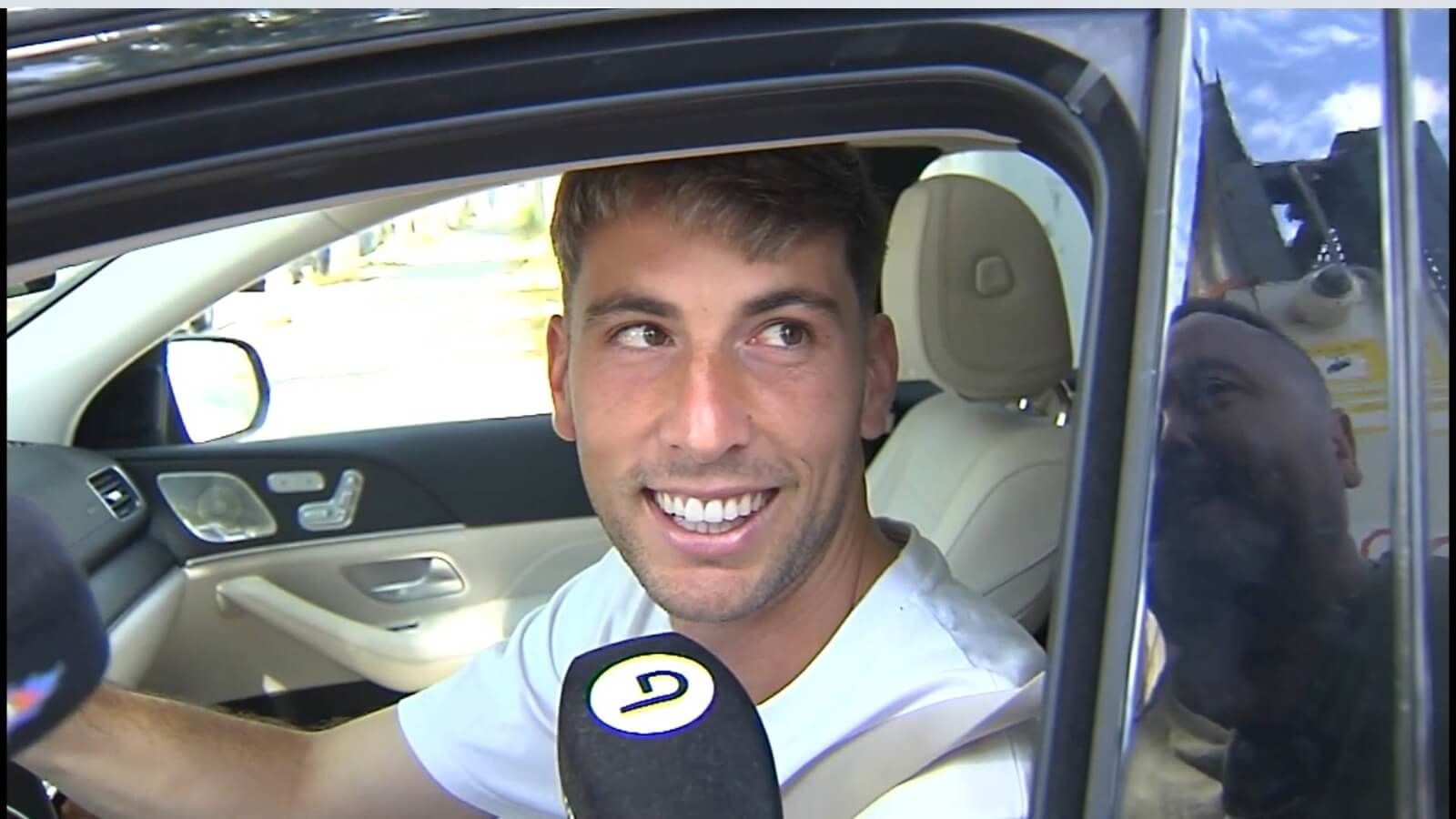  Declaraciones de Juan Miranda a ElDesmarque, a la salida este lunes de la ciudad deportiva.