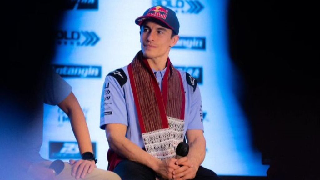  Marc Márquez, en un acto de Gresini.