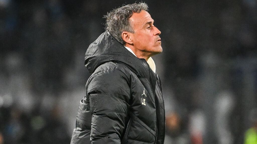  Luis Enrique, en el partido entre el PSG y el Clermont