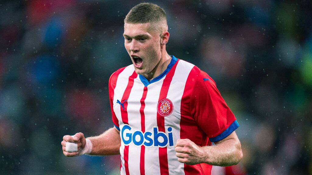  Artem Dovbyk celebra un gol con el Girona.