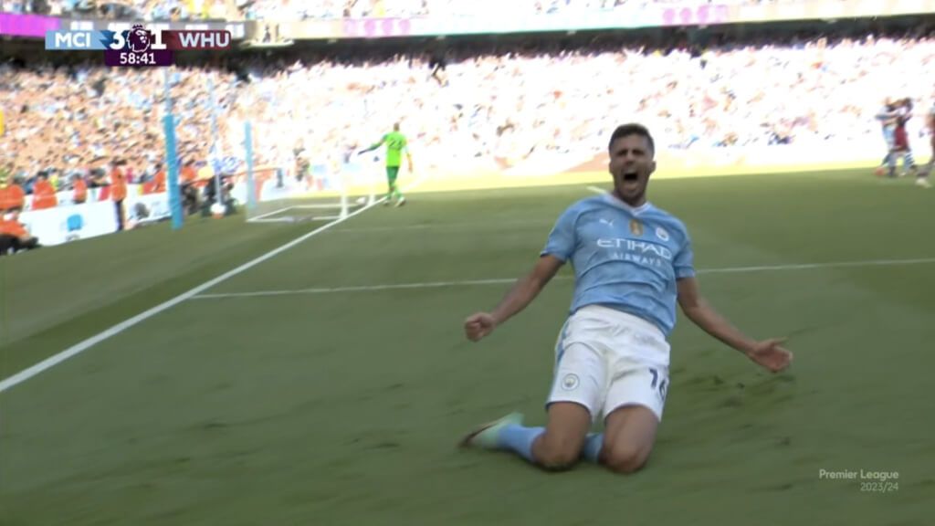  Rodri celebra el 3-1 en el Etihad