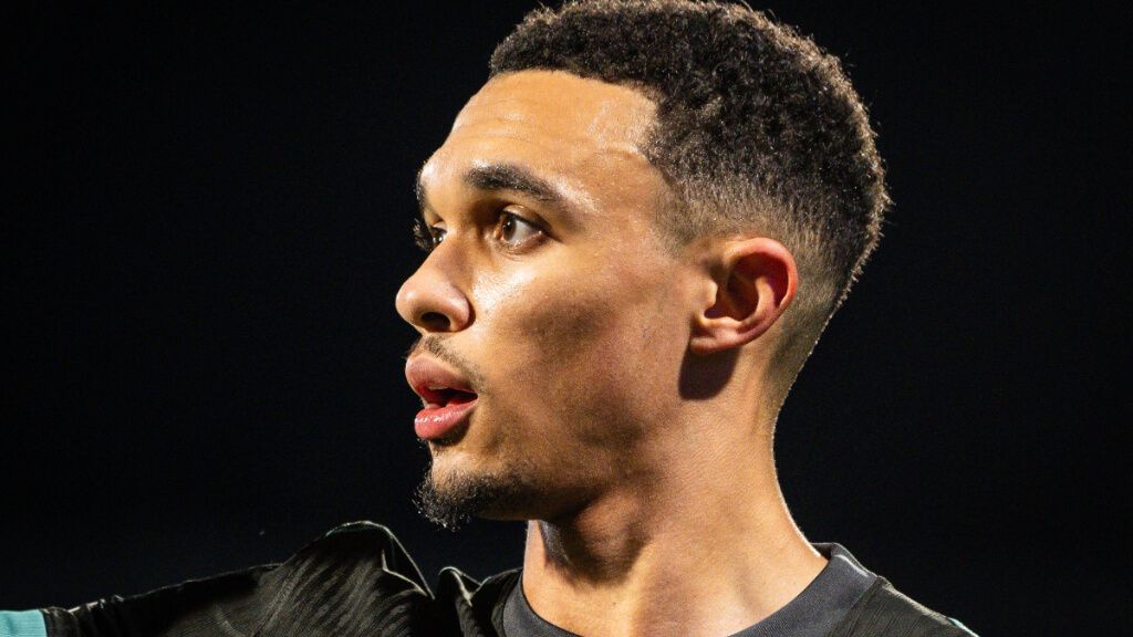  Trent Alexander-Arnold con el Liverpool (Cordon Press)