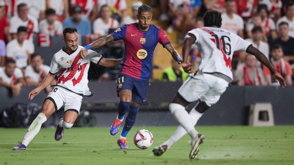  Raphinha contra el Rayo Vallecano (Cordon Press)