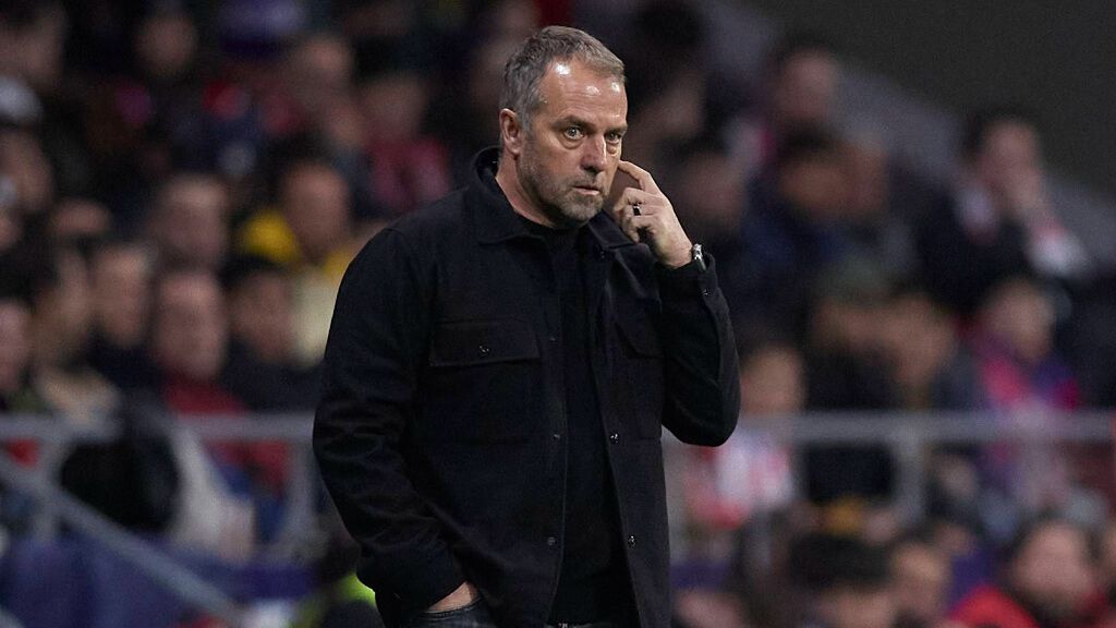 Hansi Flick en un partido del Barcelona (Cordon Press)