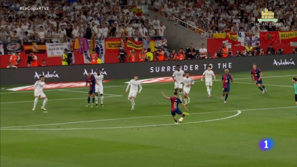  Pedri anotando el 1-0