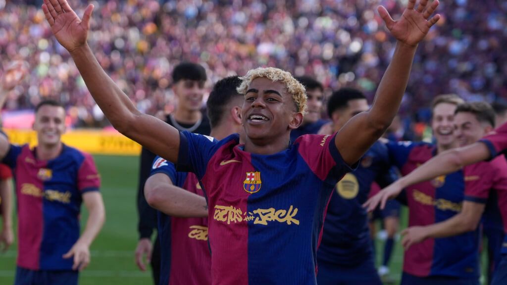  Lamine Yamal celebra la victoria del Barça ante el Real Madrid.