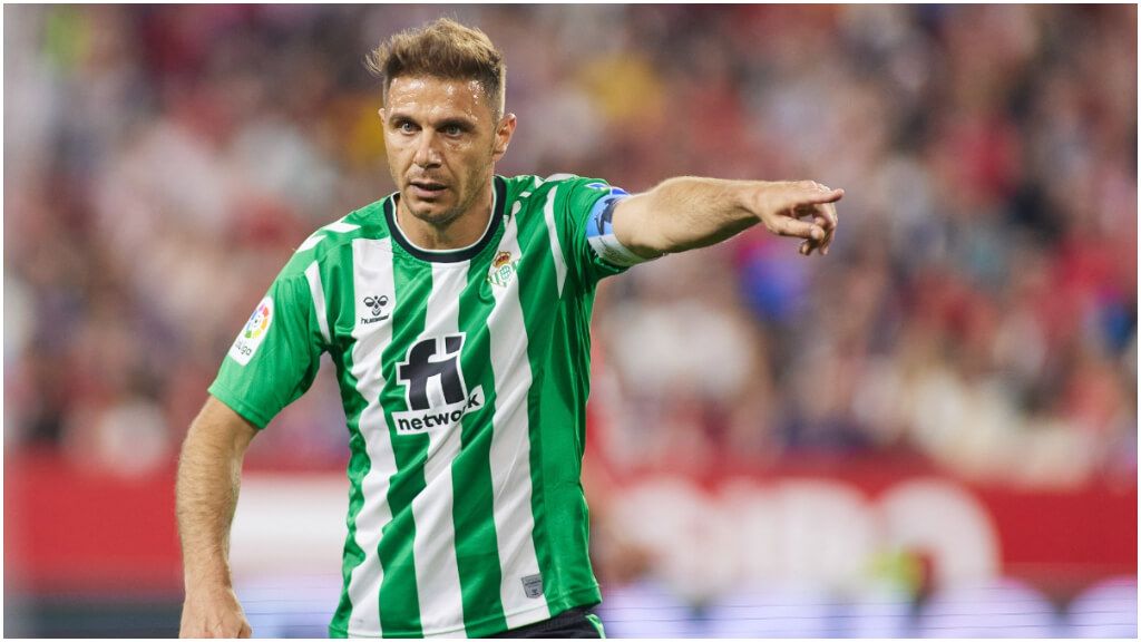  Joaquín Sánchez durante su último derbi sevillano.