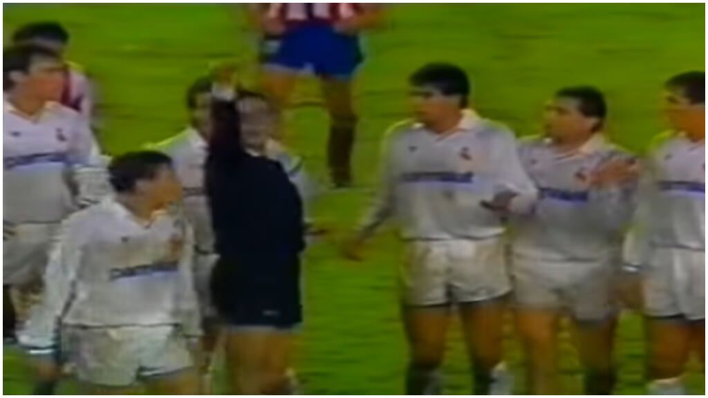  Enriquez Negreira dejó con diez al Real Madrid en la goleada con Menotti en el banquillo.