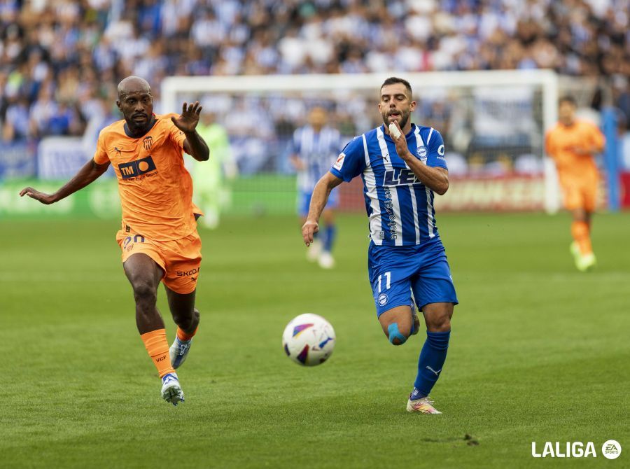  Foulquier, durante el Alavés-Valencia.