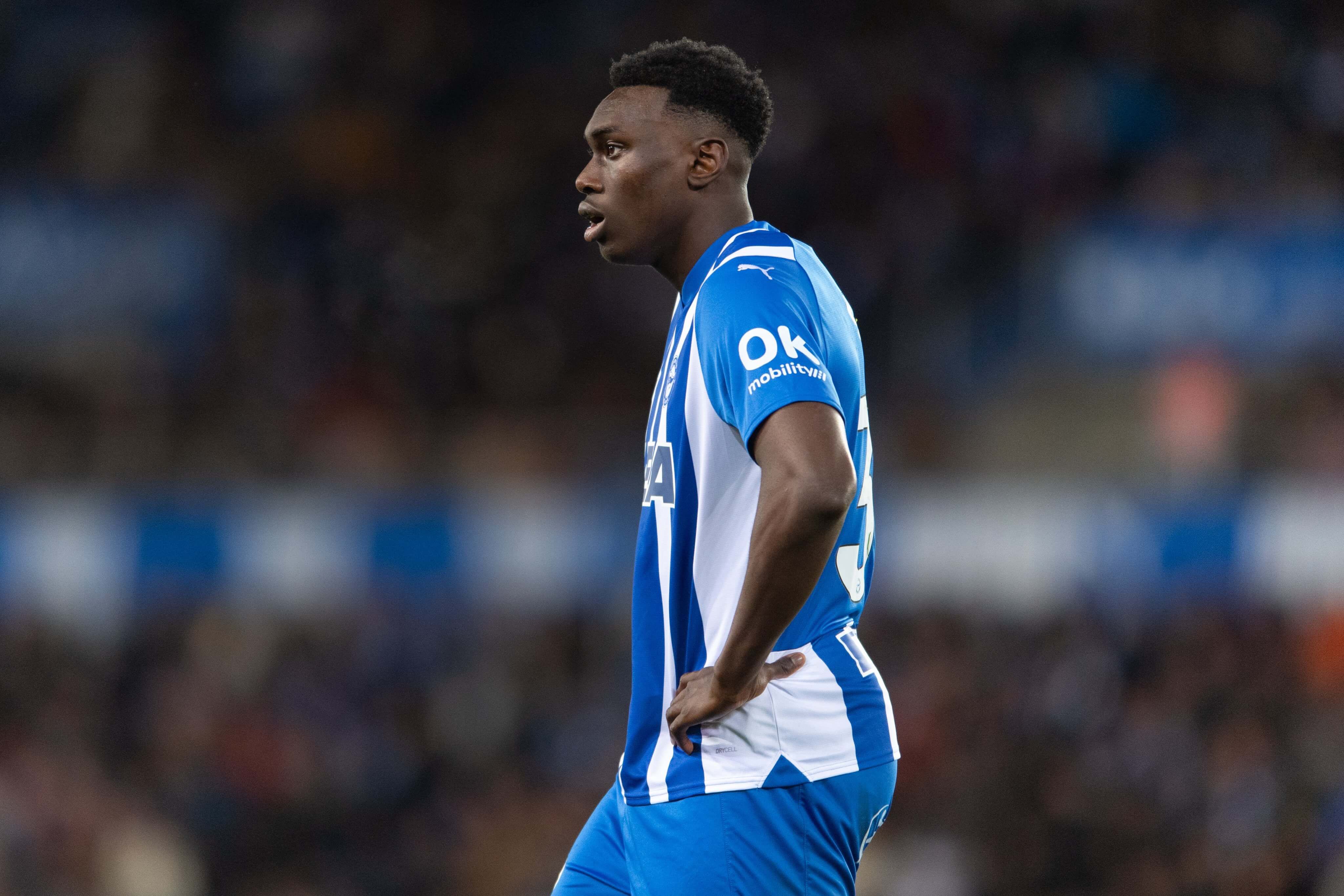  Samu Omorodion, en un partido con el Deportivo Alavés.