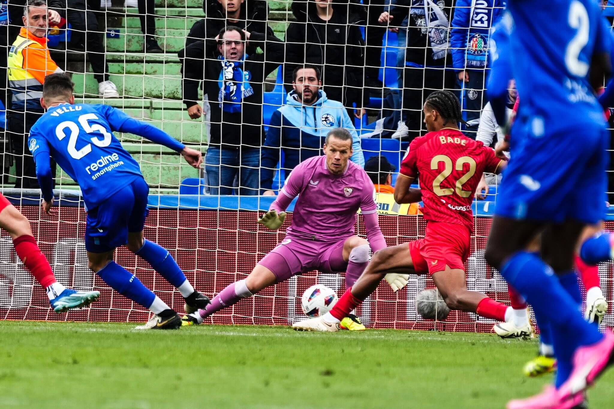  Orjan Nyland, realizando una intervención en Getafe