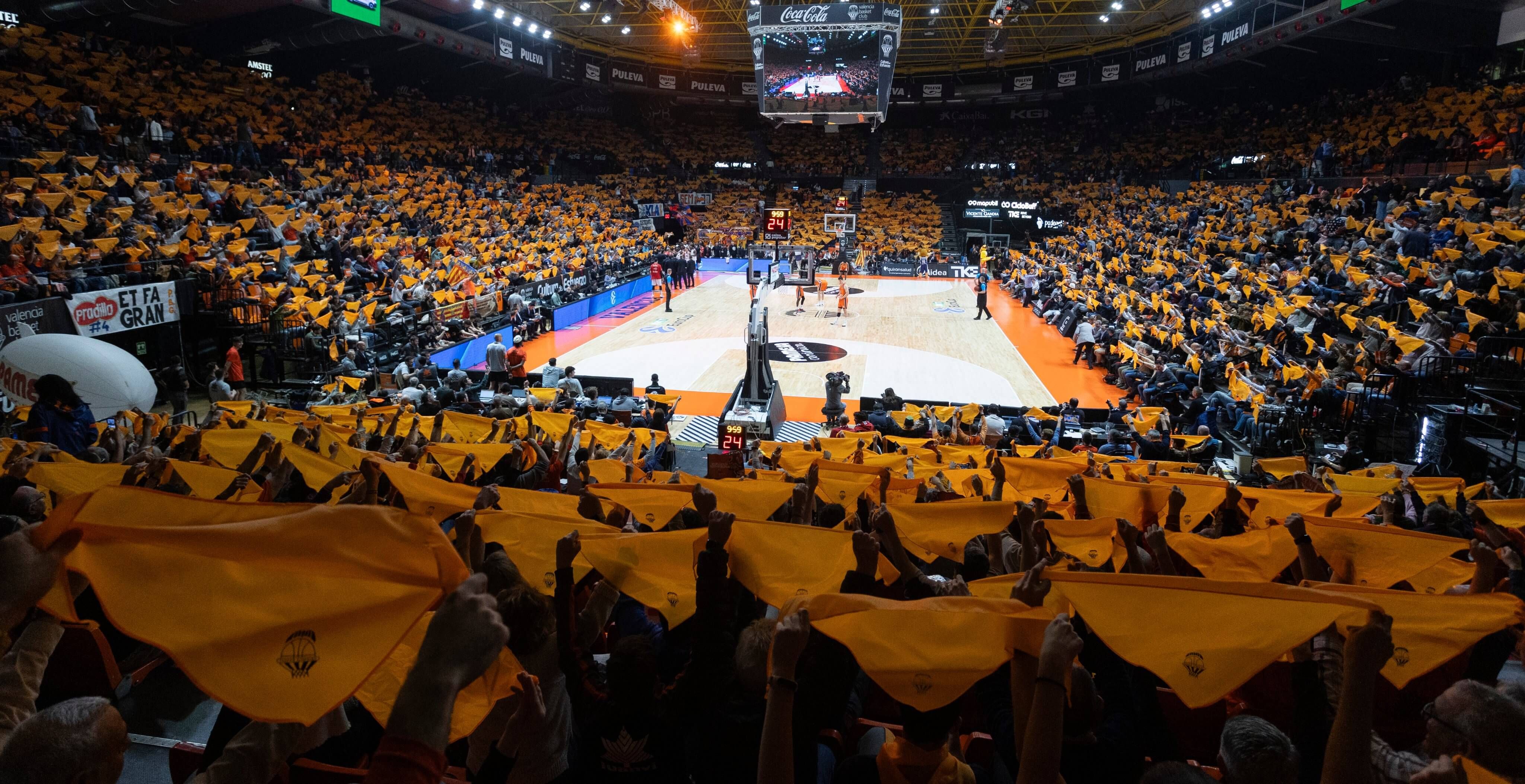  La Fonteta, en el último partido europeo del Valencia Basket, ante el Hapoel de Tel Aviv.