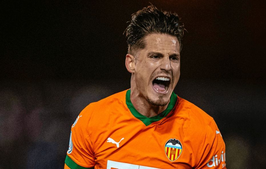 Gol de Sergi Canós al CD Eldense.