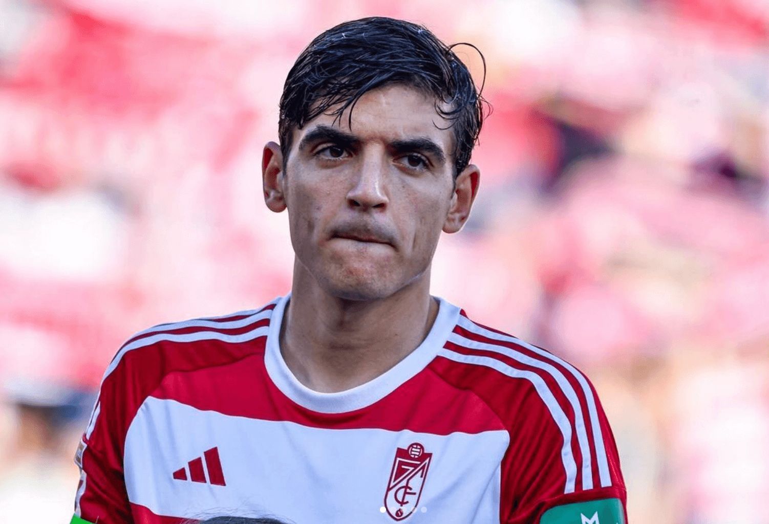  Gonzalo Villar, con el Granada CF.