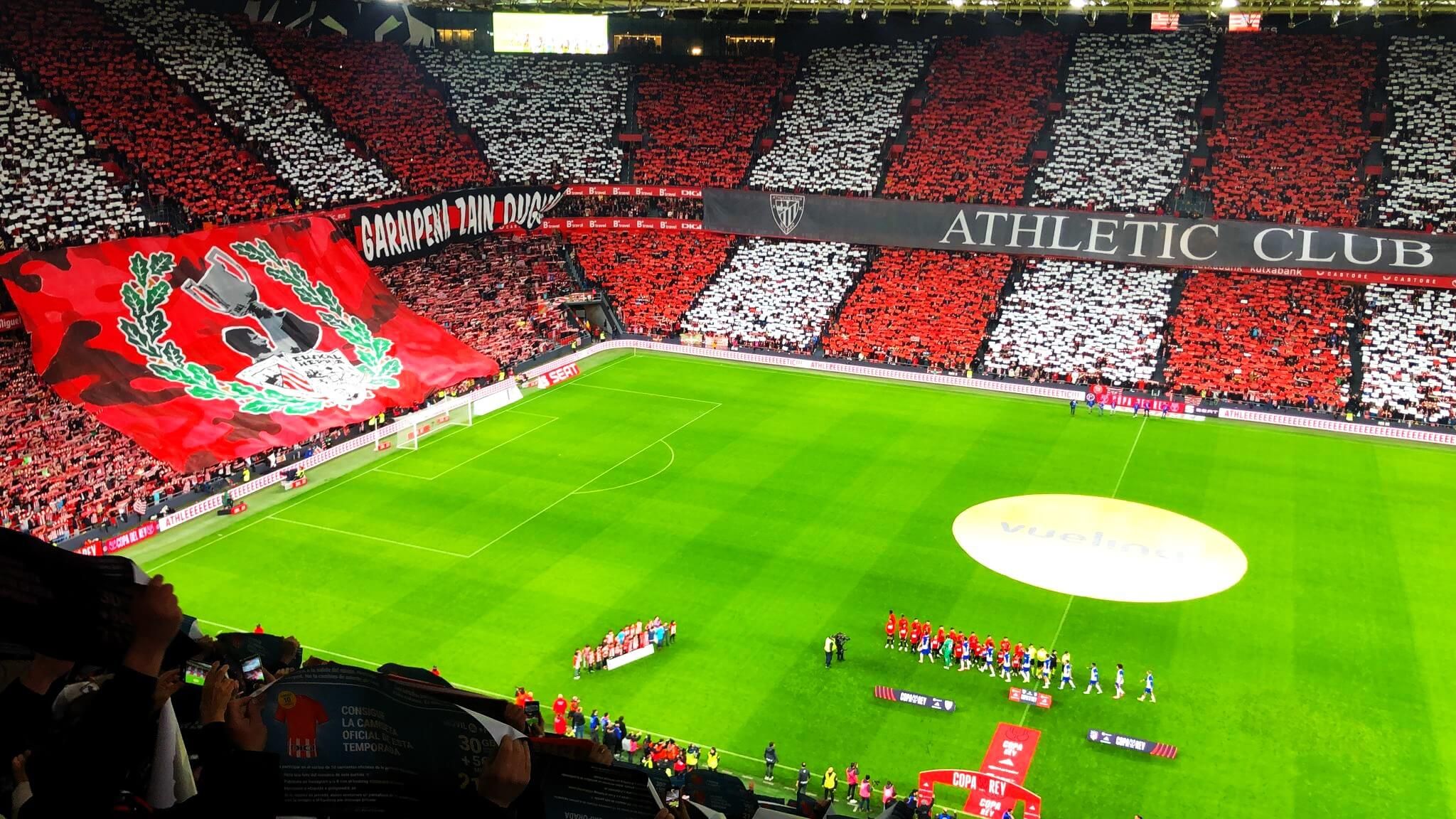 Mosaico ante el Atlético de Madrid en la semifinal de Copa disputada en San Mamés.