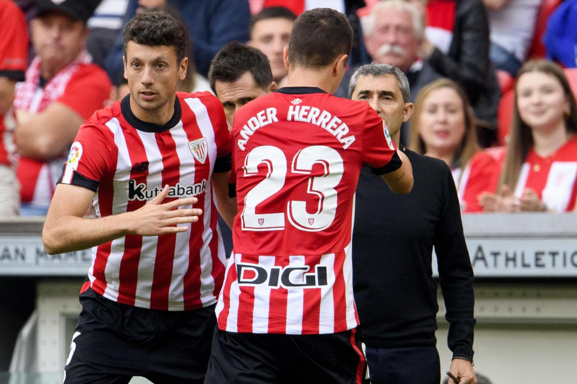  Ander Herrera se va lesionado ante el Celta en San Mamés.