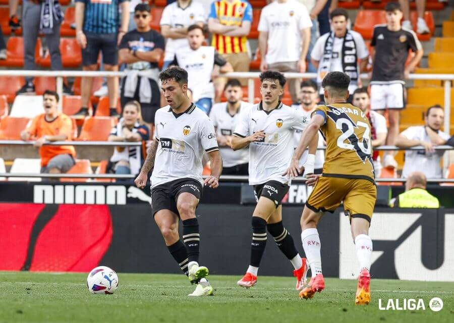 Hugo Duro, ante el Rayo Vallecano.