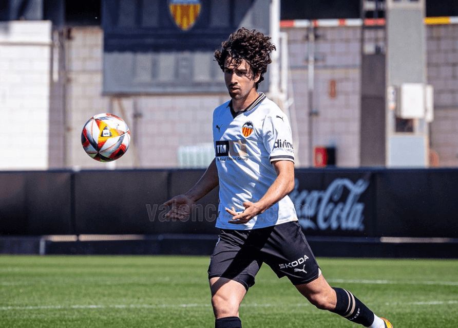  Hugo González anotó dos goles en dos minutos