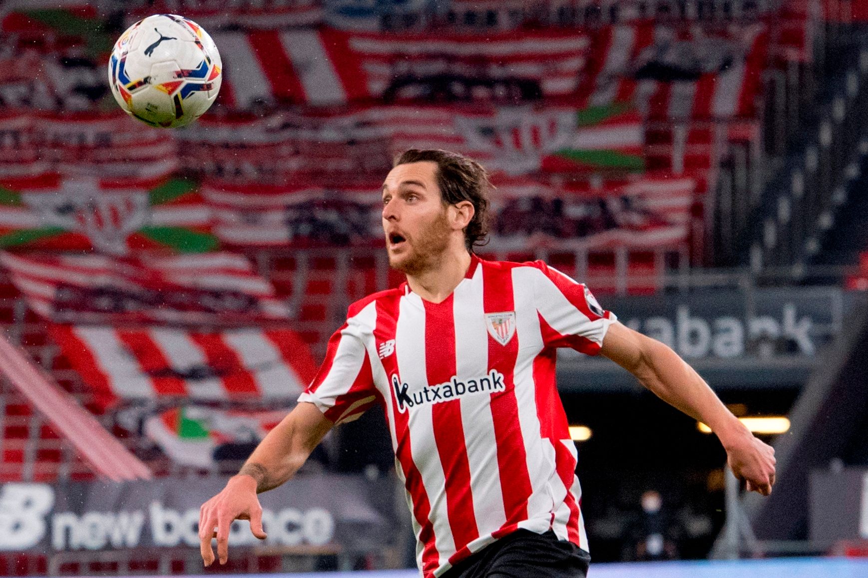  Ibai Gómez, titular ante el Granada en San Mamés.