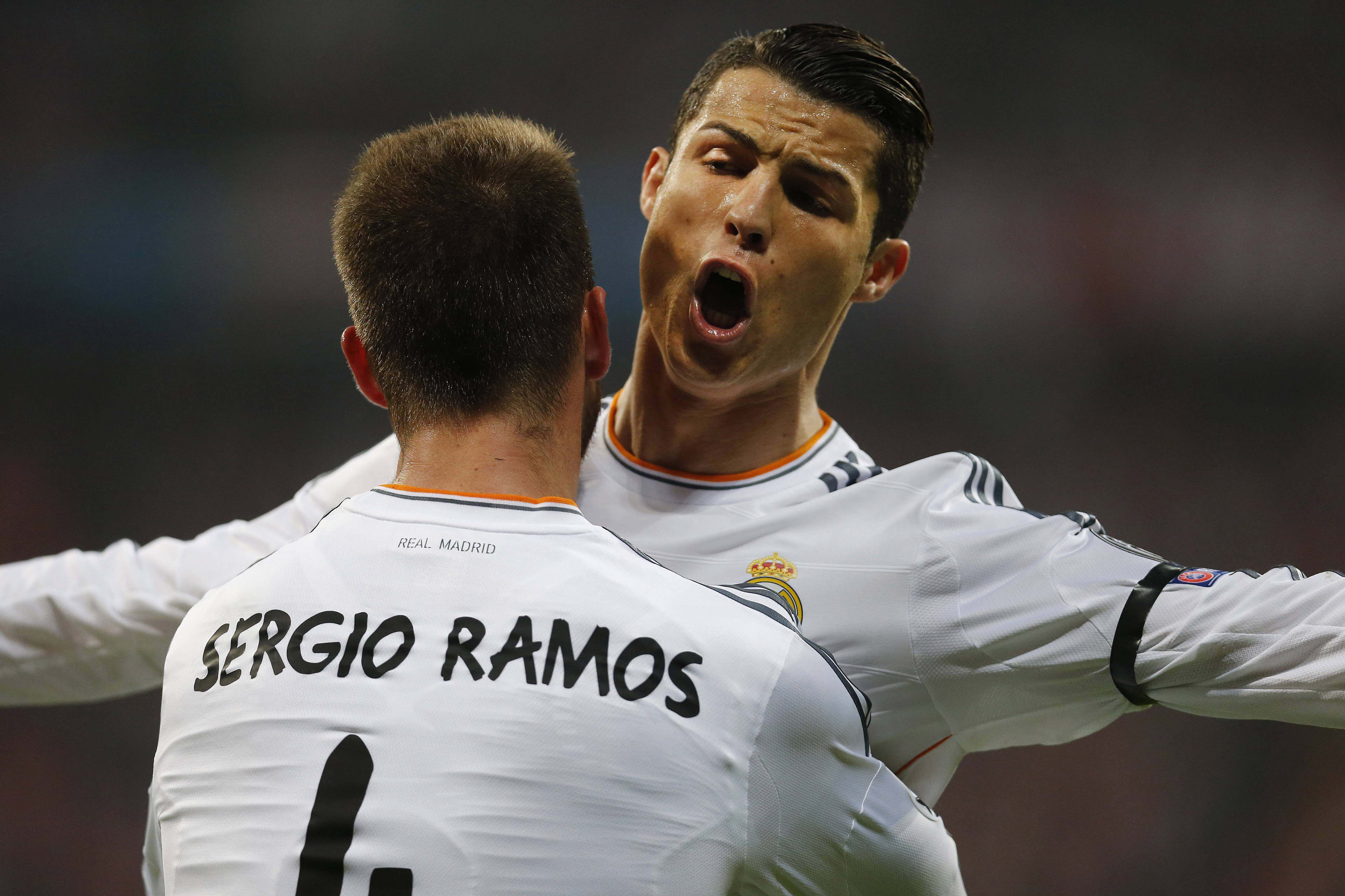 Sergio Ramos y Cristiano Ronaldo celebran un gol
