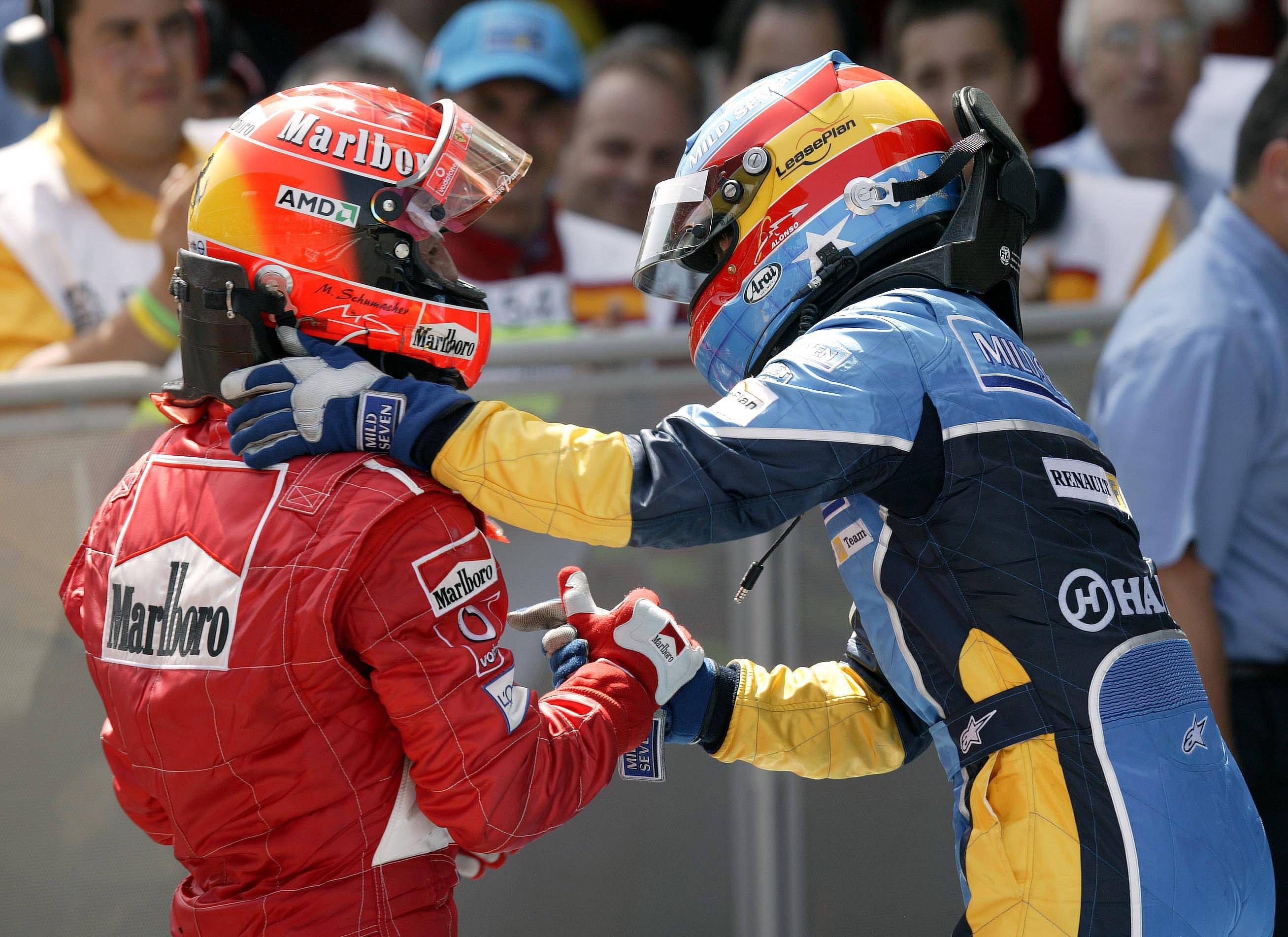 Fernando Alonso y Michael Schumacher, en 2006.