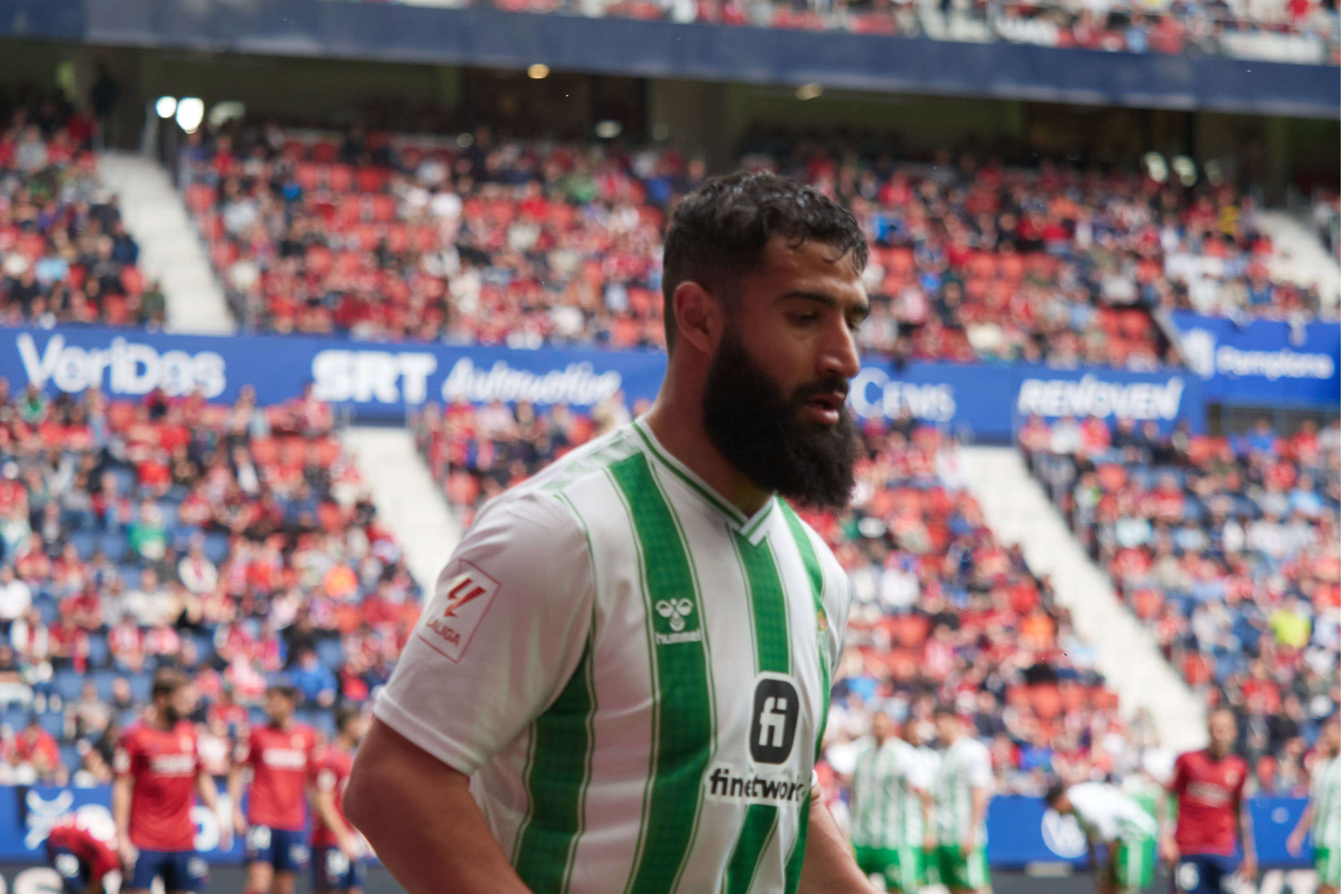  Nabil Fekir ante Osasuna.