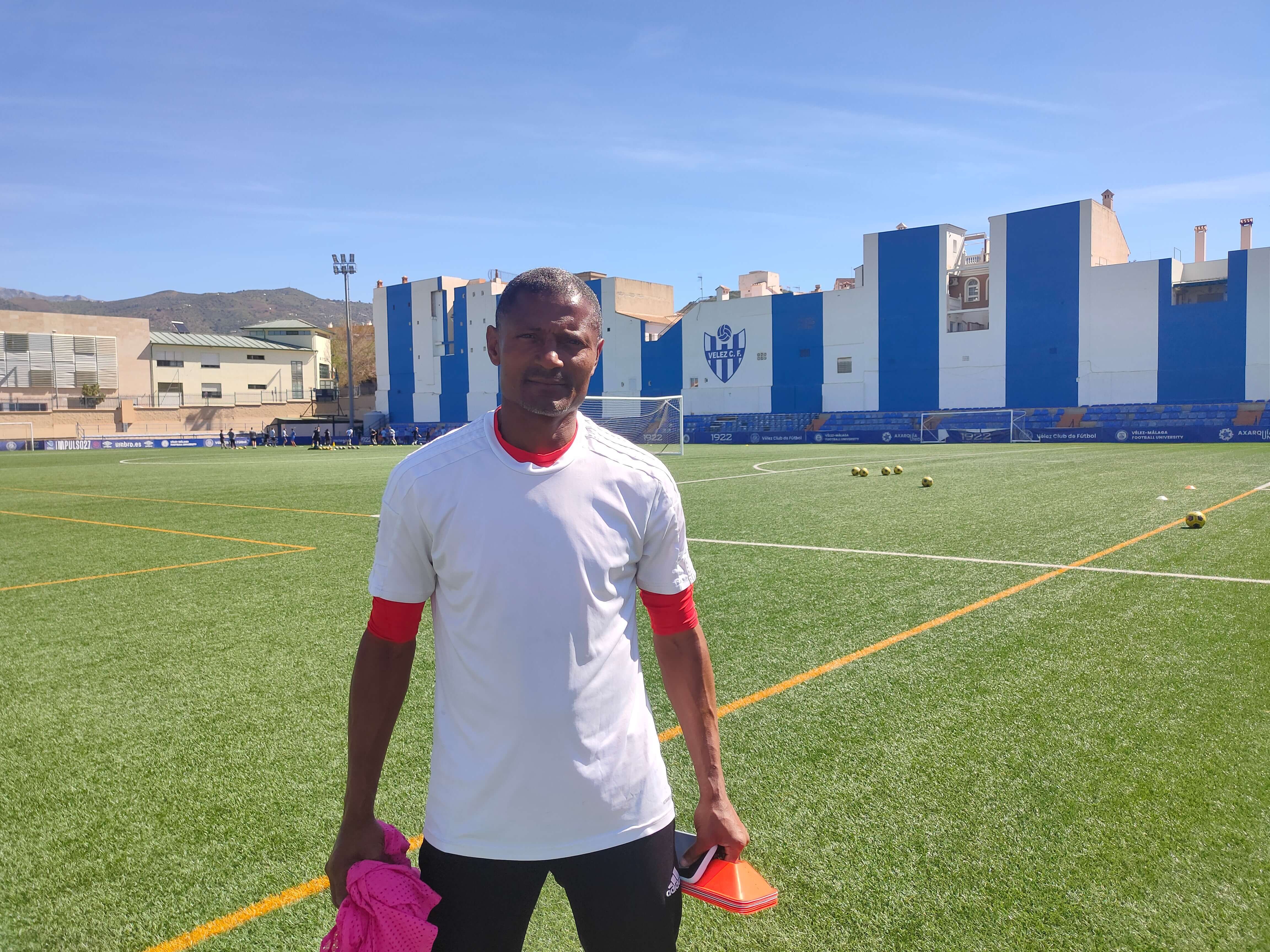  Catanha posa para ElDesmarque en Vélez-Málaga.