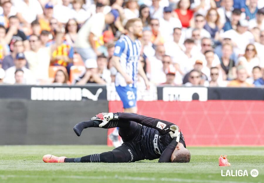 Jaume Doménech, ante el Deportivo Alavés.